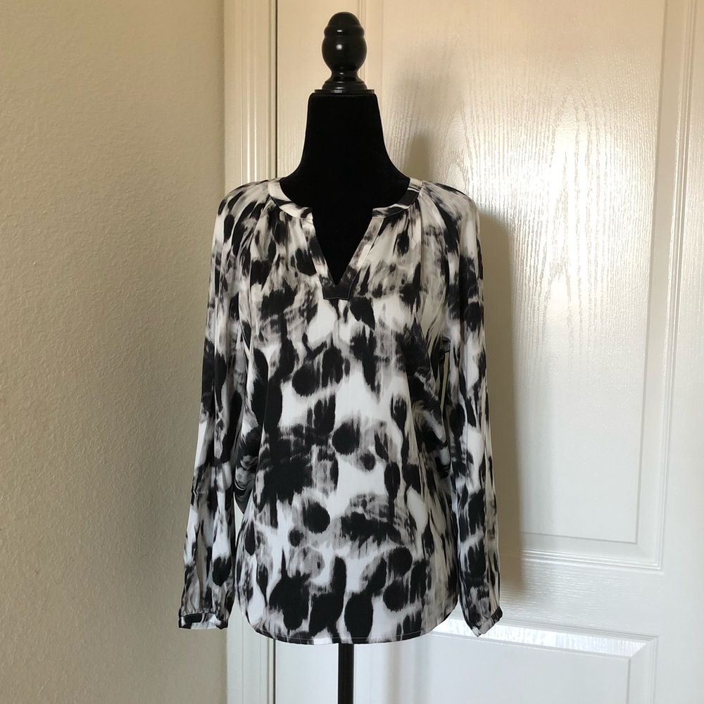 Printed V Neck Long Sleeve Top